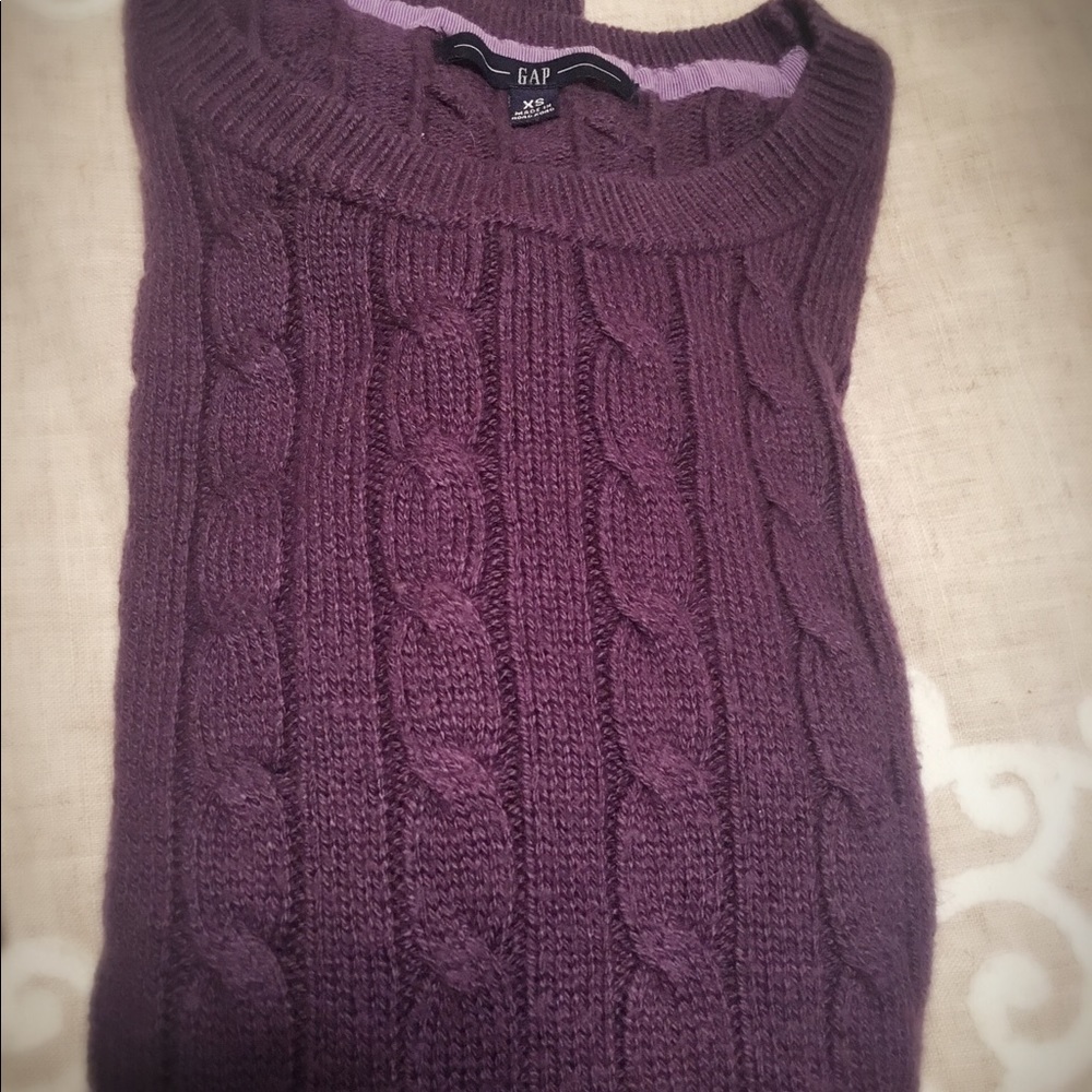 Gap Sweater